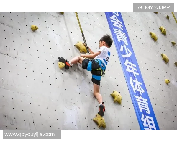 深圳攀岩队技术探讨:提升攀岩技巧与团队合作的关键要素 深圳攀岩队技术探讨:提升攀岩技巧与团队合作的关键要素