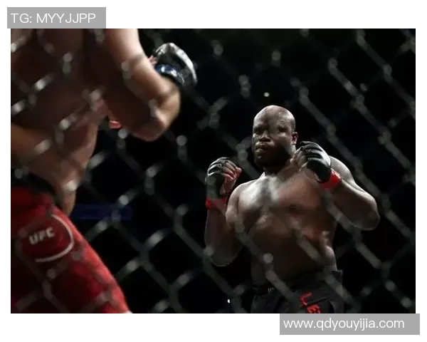 刘易斯与米欧奇巅峰对决UFC赛场再掀热潮引发拳迷热议